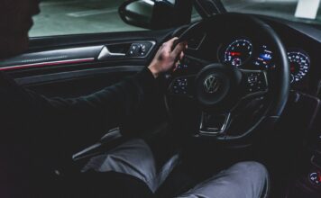 Volkswagen Supports Blockchain In The Integration Of Electric Vehicles With Power Grid